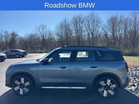 Certified 2025 MINI Cooper Countryman S image 2