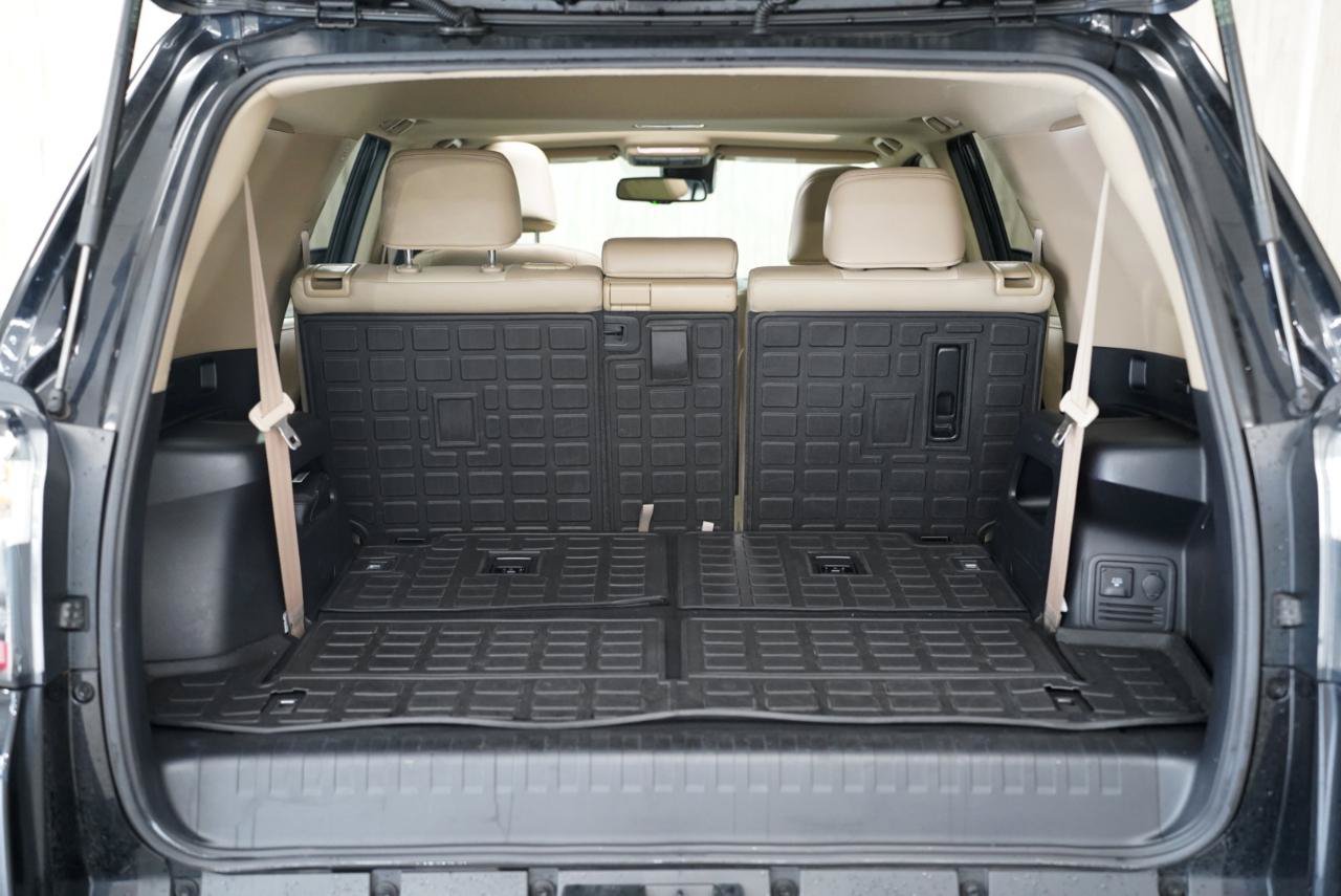 Used 2022 Toyota 4Runner SR5 Premium w/ Moonroof Package AWD/4WD image 40