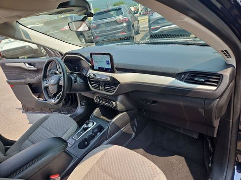 Used 2021 Ford Escape SE w/ Convenience Package AWD/4WD image 16