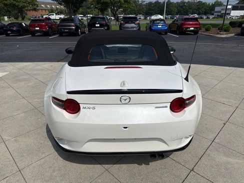 Certified 2022 MAZDA MX-5 Miata Club w/ Brembo/BBS Recaro Package RWD image 9