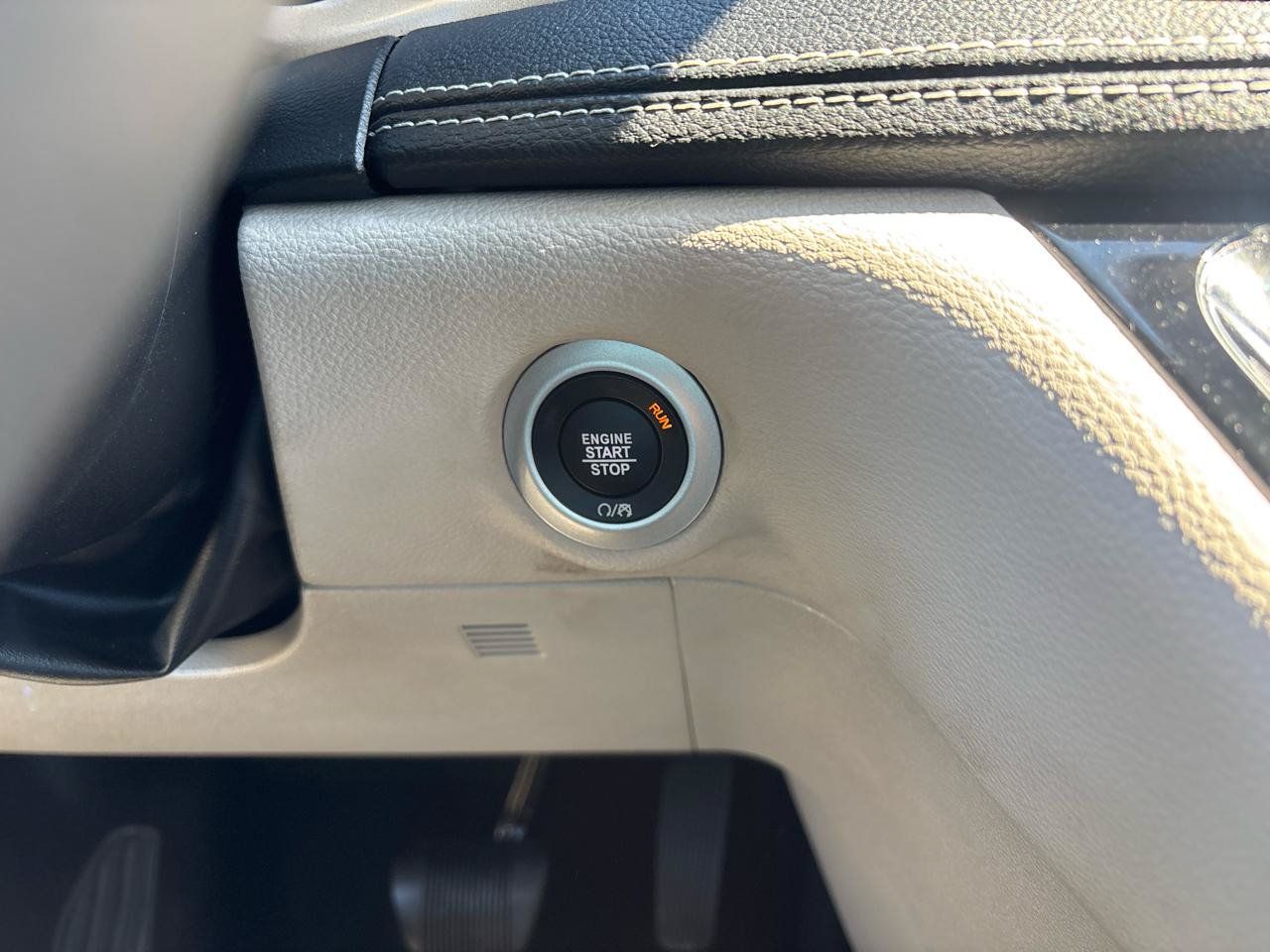 Used 2022 Chrysler Pacifica Touring-L FWD image 19