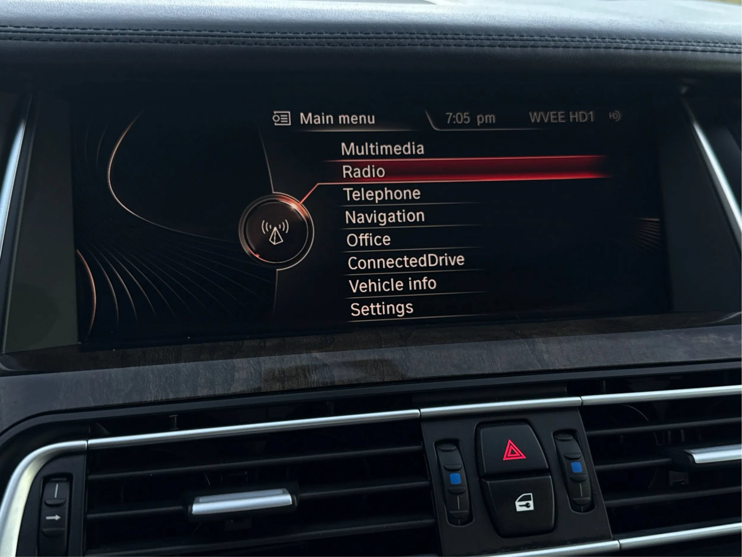 Used 2015 BMW 750Li RWD image 41
