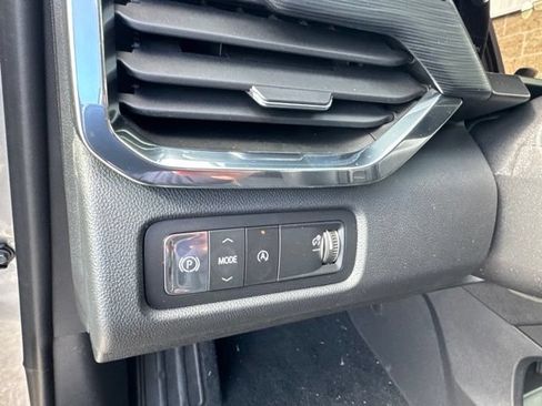 New 2026 GMC Acadia Elevation w/ Elevation Premium Package FWD image 23