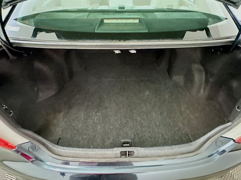 Used 2014 Toyota Camry LE FWD image 29