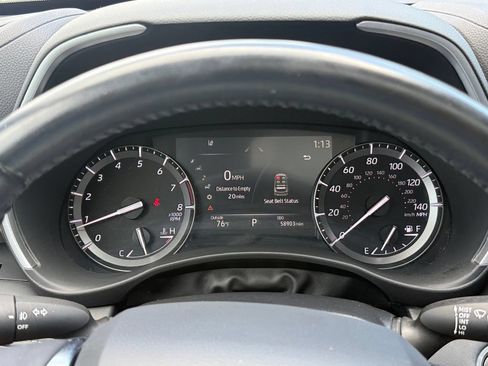 Used 2021 Toyota Highlander XLE AWD/4WD image 34
