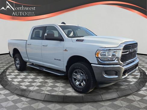 Used 2021 RAM 2500 Big Horn AWD/4WD image 3
