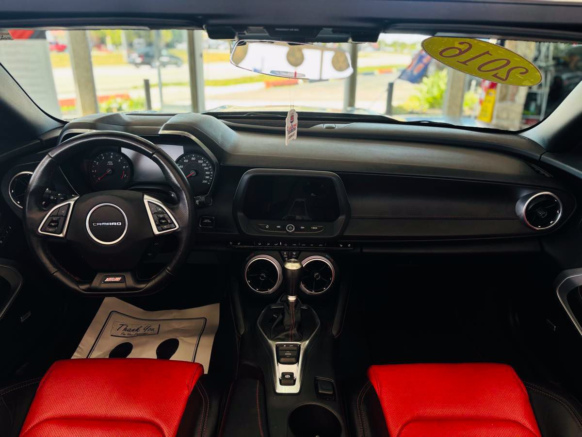 Used 2016 Chevrolet Camaro SS RWD image 44