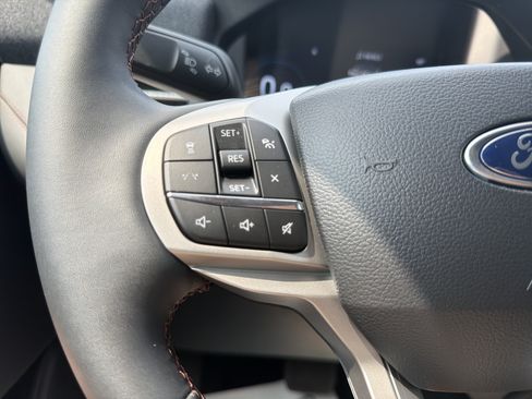 New 2026 Ford Explorer Active w/ Active Comfort Package AWD/4WD image 19