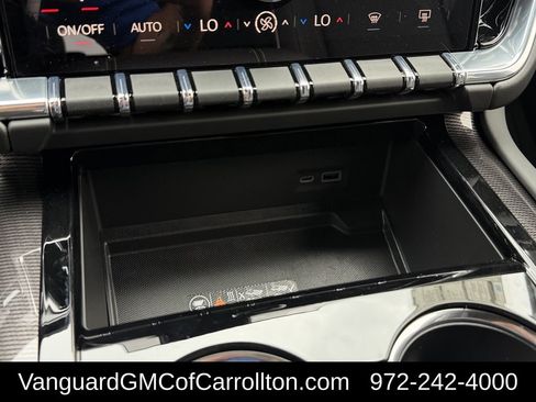New 2026 GMC Yukon Elevation w/ Elevation Premium Package AWD/4WD image 18