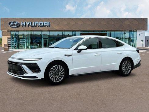 New 2025 Hyundai Sonata SEL image 2