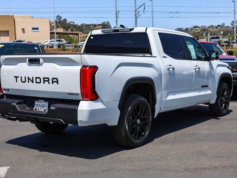 Certified 2025 Toyota Tundra Limited AWD/4WD image 25