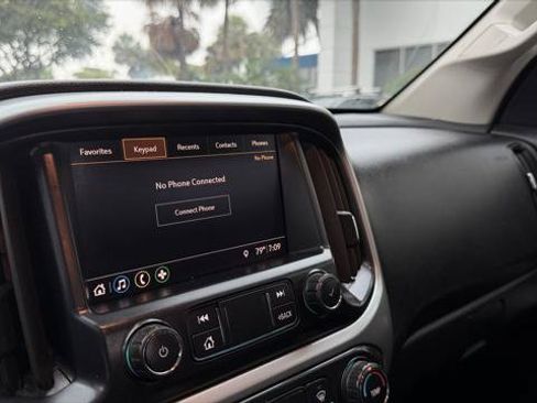 Used 2020 Chevrolet Colorado LT w/ Safety Package RWD image 29
