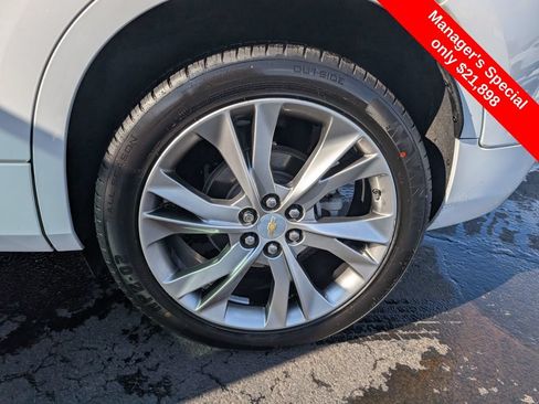 Used 2019 Chevrolet Blazer Premier w/ Sun and Wheels Package AWD/4WD image 24