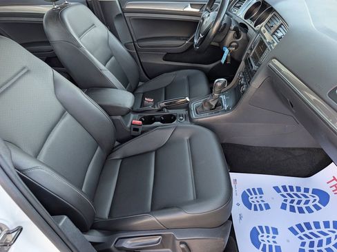 Used 2017 Volkswagen Golf Alltrack SE image 13