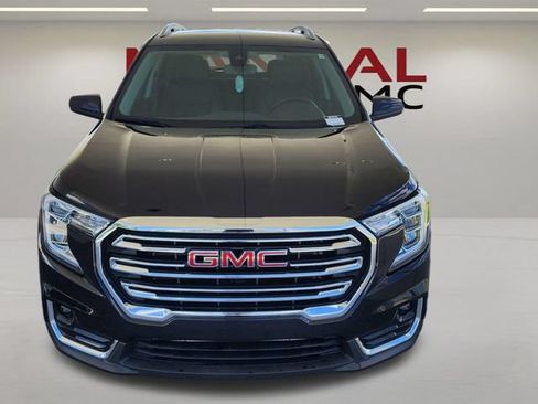 Used 2024 GMC Terrain SLT AWD/4WD image 17