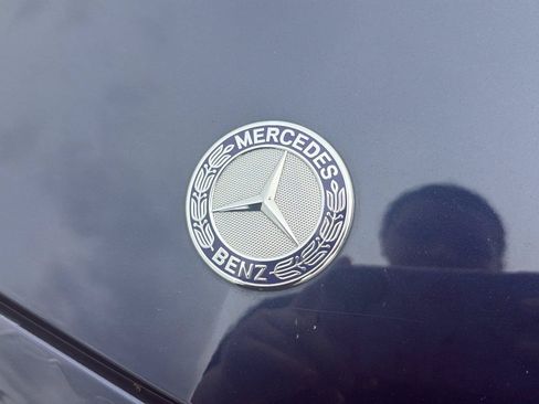 Used 2017 Mercedes-Benz E 400 4MATIC Wagon image 38