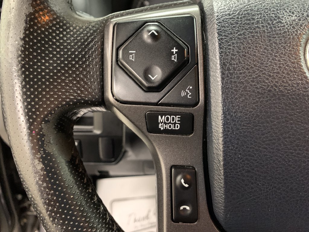 Used 2016 Toyota Tacoma TRD Sport w/ Towing Package AWD/4WD image 20
