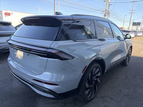 New 2026 Lincoln Nautilus Reserve w/ Jet Appearance Package image 3