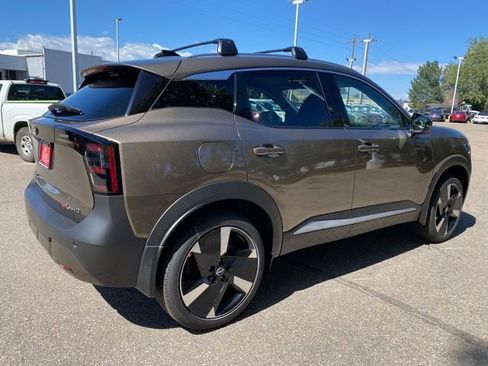 New 2026 Nissan Kicks SR w/ Cold Weather Package image 5