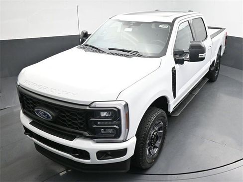 Used 2024 Ford F250 Lariat w/ Sport Appearance Package image 21
