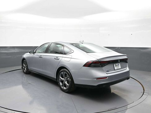 Used 2025 Honda Accord EX-L image 8