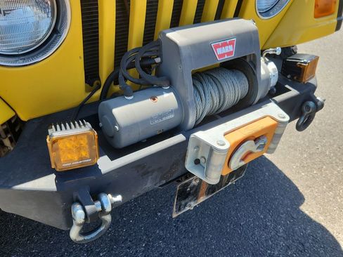 Used 2006 Jeep Wrangler Unlimited Rubicon AWD/4WD image 15