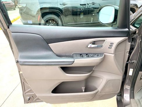 Used 2016 Honda Odyssey Touring image 10