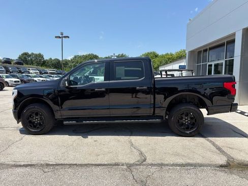 Used 2025 Ford F150 Lightning XLT AWD/4WD image 4