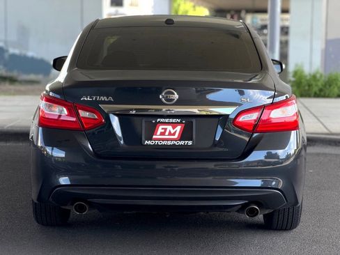 Used 2017 Nissan Altima 2.5 SL FWD image 6