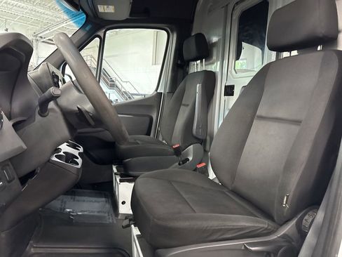Used 2021 Mercedes-Benz Sprinter 3500 image 27