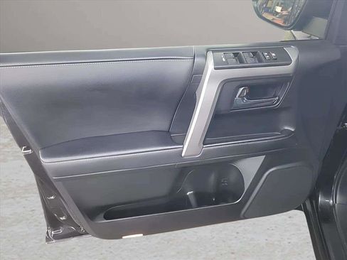 Used 2023 Toyota 4Runner SR5 Premium image 18