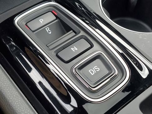 Used 2025 Honda Pilot Black Edition image 37