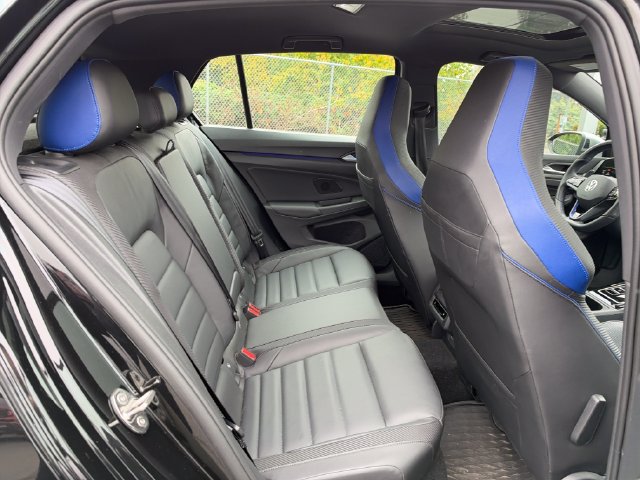 Used 2024 Volkswagen Golf R AWD/4WD image 10