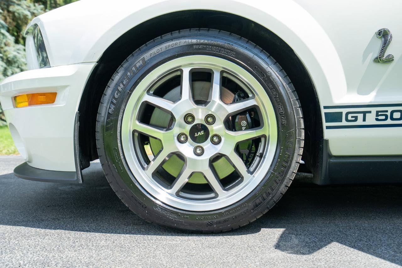 Used 2008 Ford Mustang Shelby GT500 RWD image 30