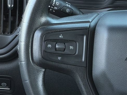 Used 2022 Chevrolet Silverado 2500 Custom w/ Custom Value Package image 14