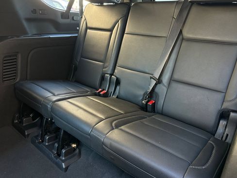 Used 2021 GMC Yukon XL Denali w/ LPO, Illumination Package image 17