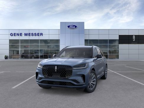 New 2026 Lincoln Aviator 2WD w/ Jet Appearance Package image 24