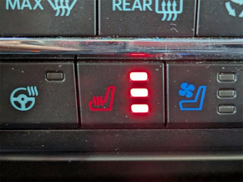 Used 2022 Ford F150 Raptor w/ Equipment Group 801A High image 28