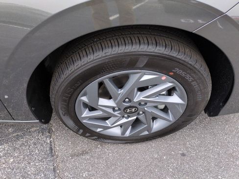 New 2026 Hyundai Elantra Hybrid FWD image 10