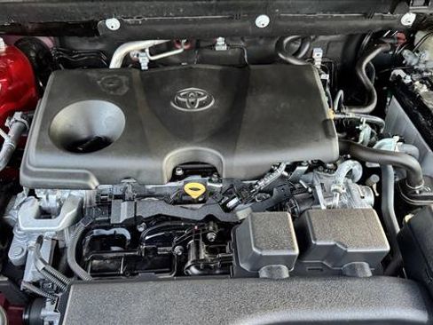 Used 2025 Toyota RAV4 XLE image 21