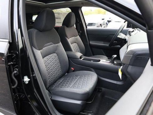 New 2026 Nissan Kicks SV w/ SV Premium Package image 25