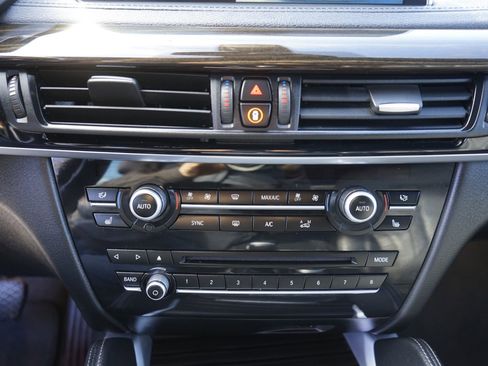 Used 2019 BMW X6 sDrive35i w/ M Sport Package image 24