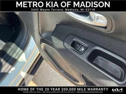 Used 2020 Jeep Renegade Sport AWD/4WD image 34