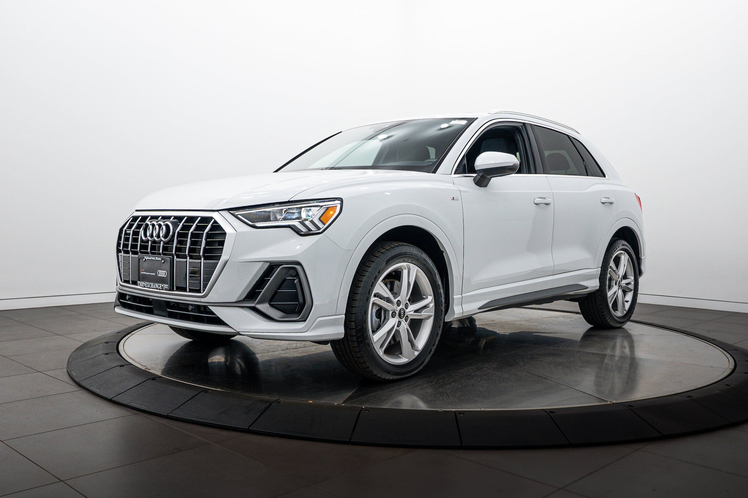 Certified 2023 Audi Q3 2.0T Premium AWD/4WD image 6