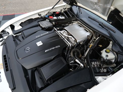 Used 2017 Mercedes-Benz AMG GT Coupe image 54