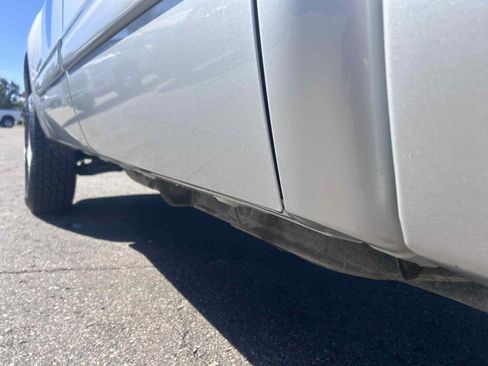 Used 2011 GMC Sierra 2500 SLT w/ SLT Convenience Package image 12