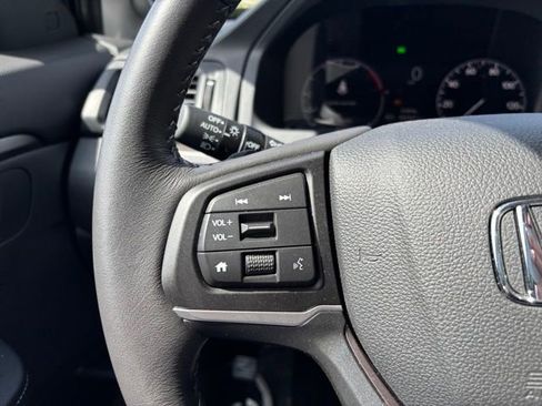 Used 2025 Honda Ridgeline Sport+ image 13