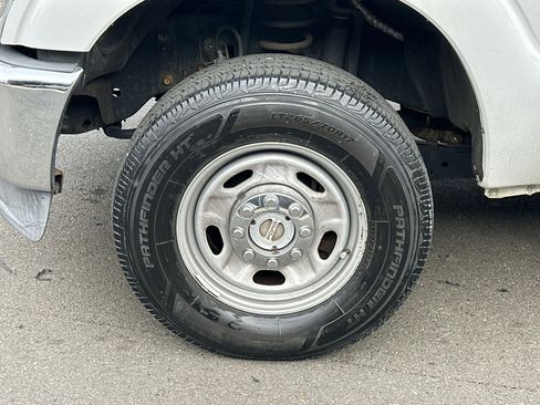 Used 2016 Ford F250 XL w/ Power Equipment Group image 12