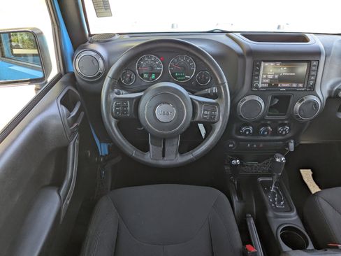 Certified 2018 Jeep Wrangler Unlimited Sport w/ Connectivity Group image 15