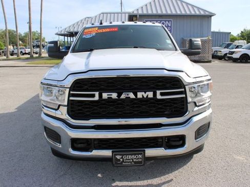 Used 2024 RAM 3500 Tradesman w/ Chrome Appearance Group AWD/4WD image 2